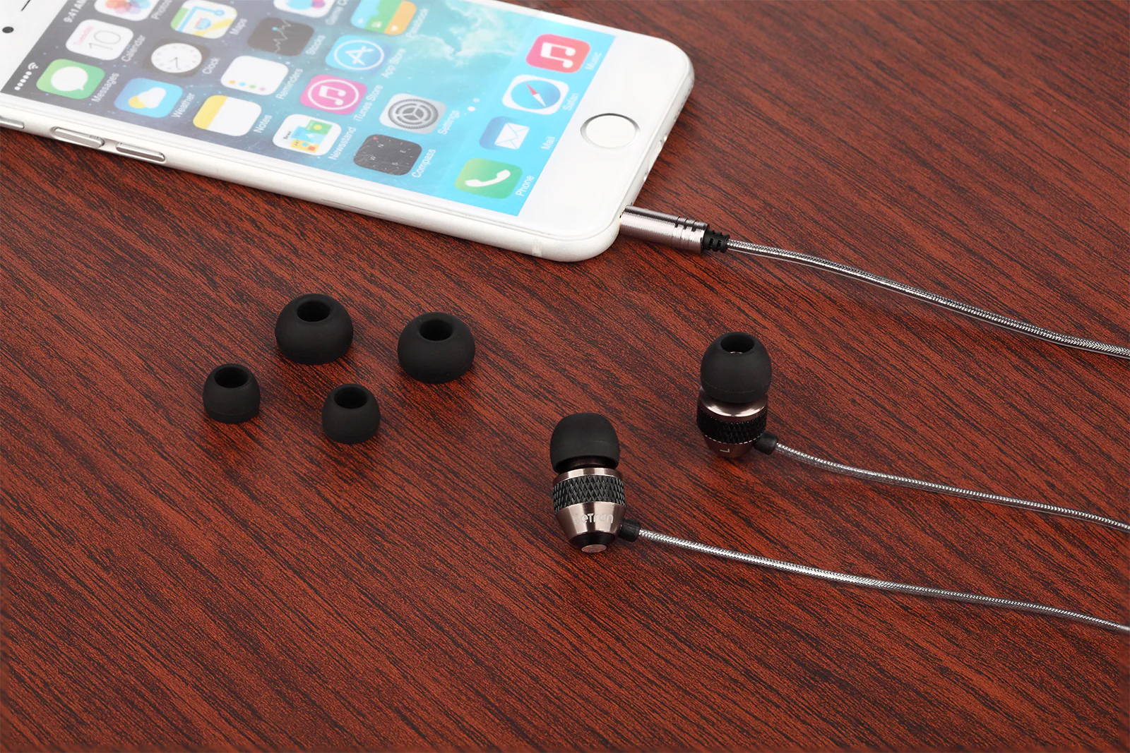 Betron B25 Noise Isolating Earphones with Volume Control Microphone Powerful Bass iPhone Samsung - Image 15