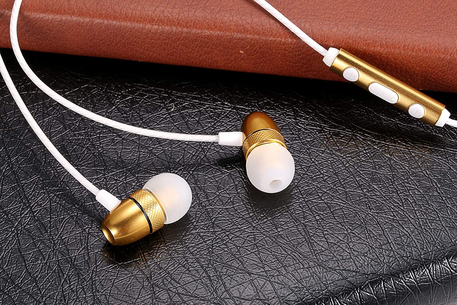 Betron ELR50 Earphones in Ear with Microphone Remote Control Including Carry Case 6 Silicon Ear Buds - Image 16